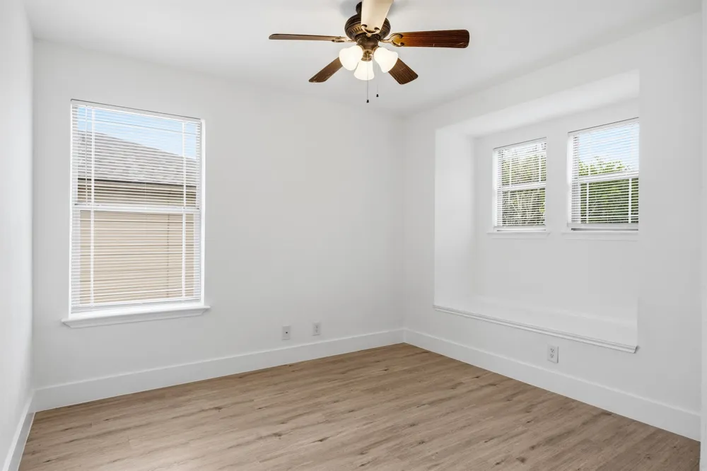 215 Myrtle Street Kyle, TX 78640