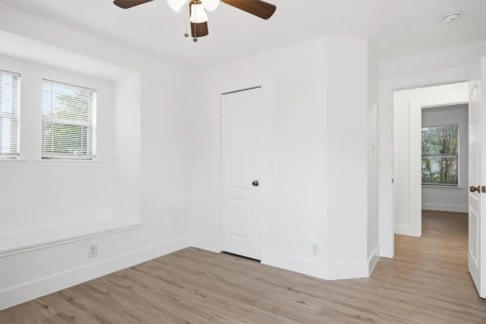 215 Myrtle Street Kyle, TX 78640