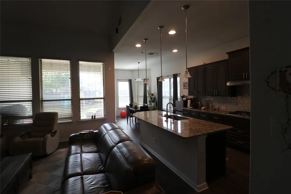 20804 Snow Bunting Lane Pflugerville, TX 78660