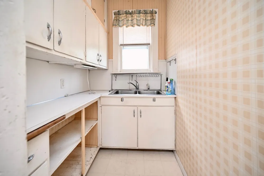 653 Johnson Street Winona, MN 55987