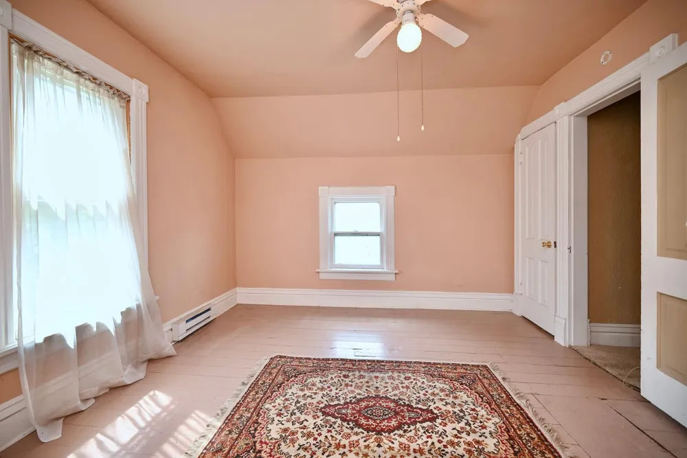 653 Johnson Street Winona, MN 55987