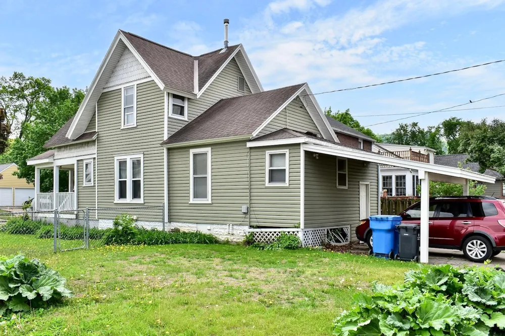 653 Johnson Street Winona, MN 55987