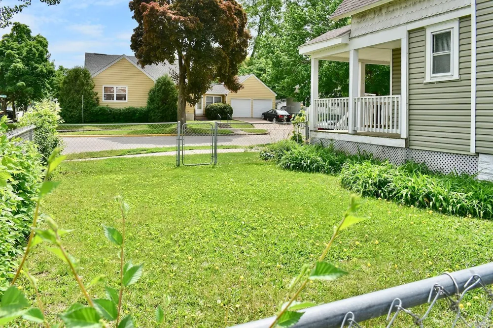 653 Johnson Street Winona, MN 55987
