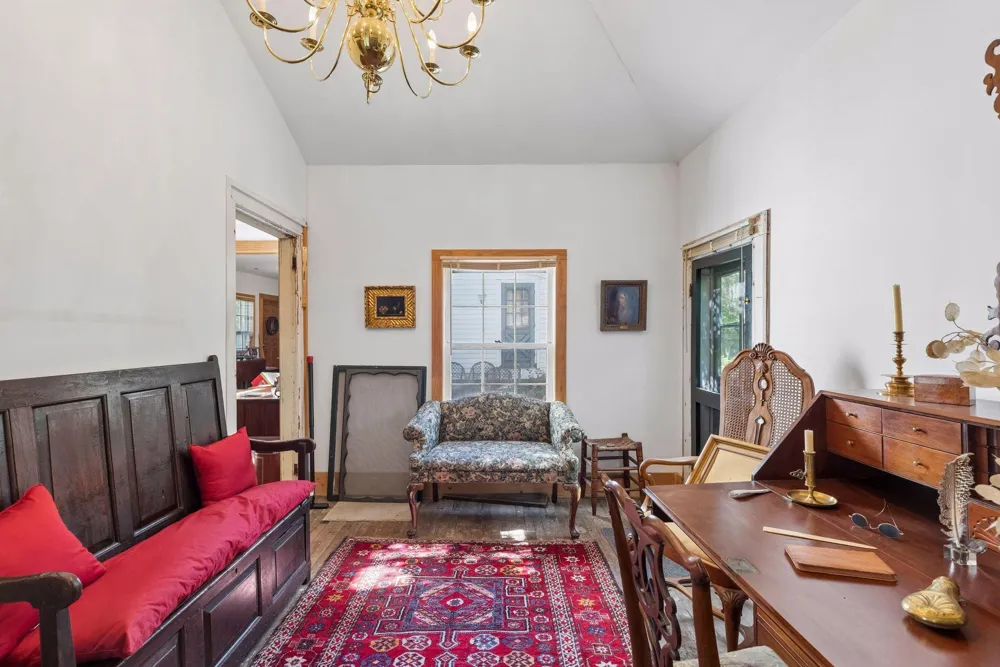 212 Basil Street Taylors Falls, MN 55084