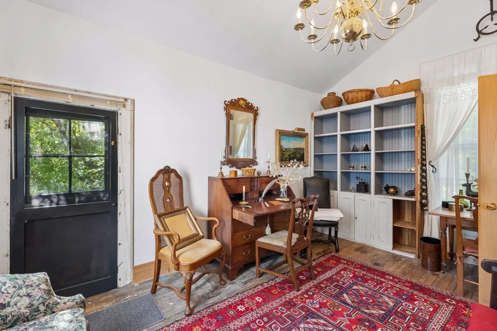 212 Basil Street Taylors Falls, MN 55084