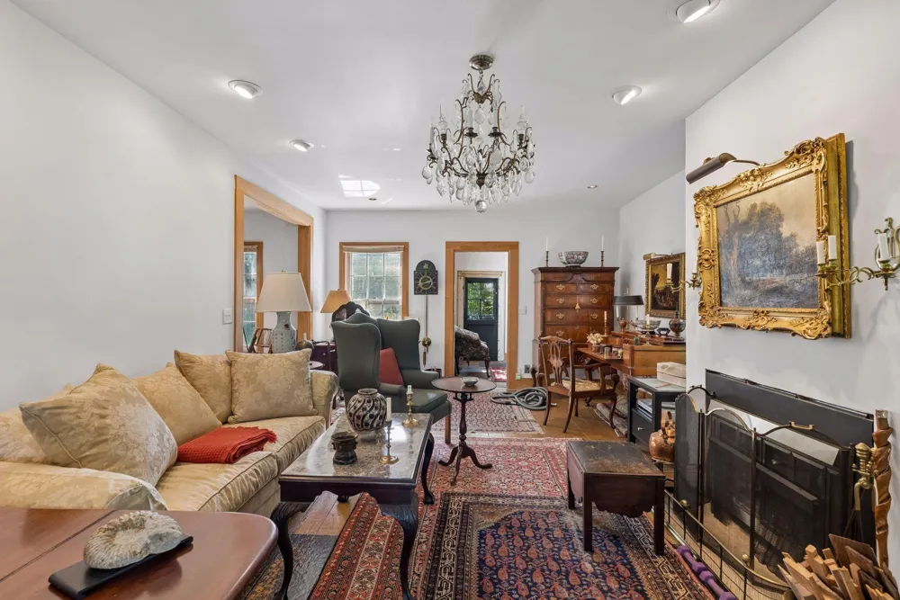 212 Basil Street Taylors Falls, MN 55084