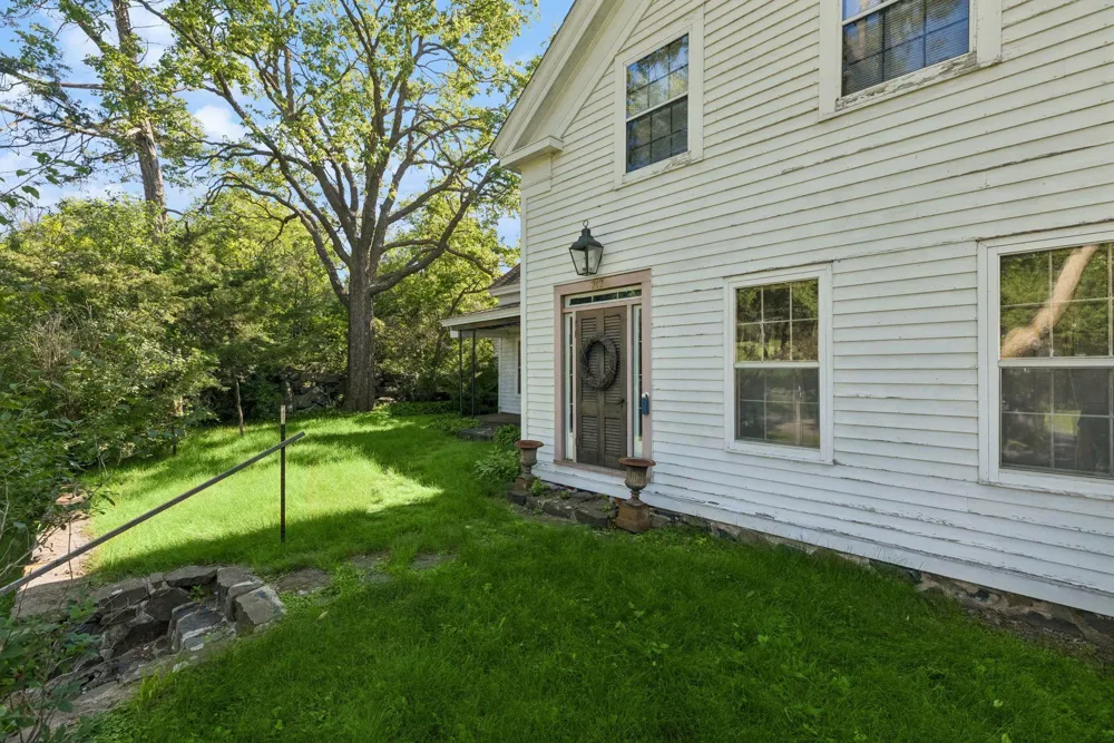 212 Basil Street Taylors Falls, MN 55084