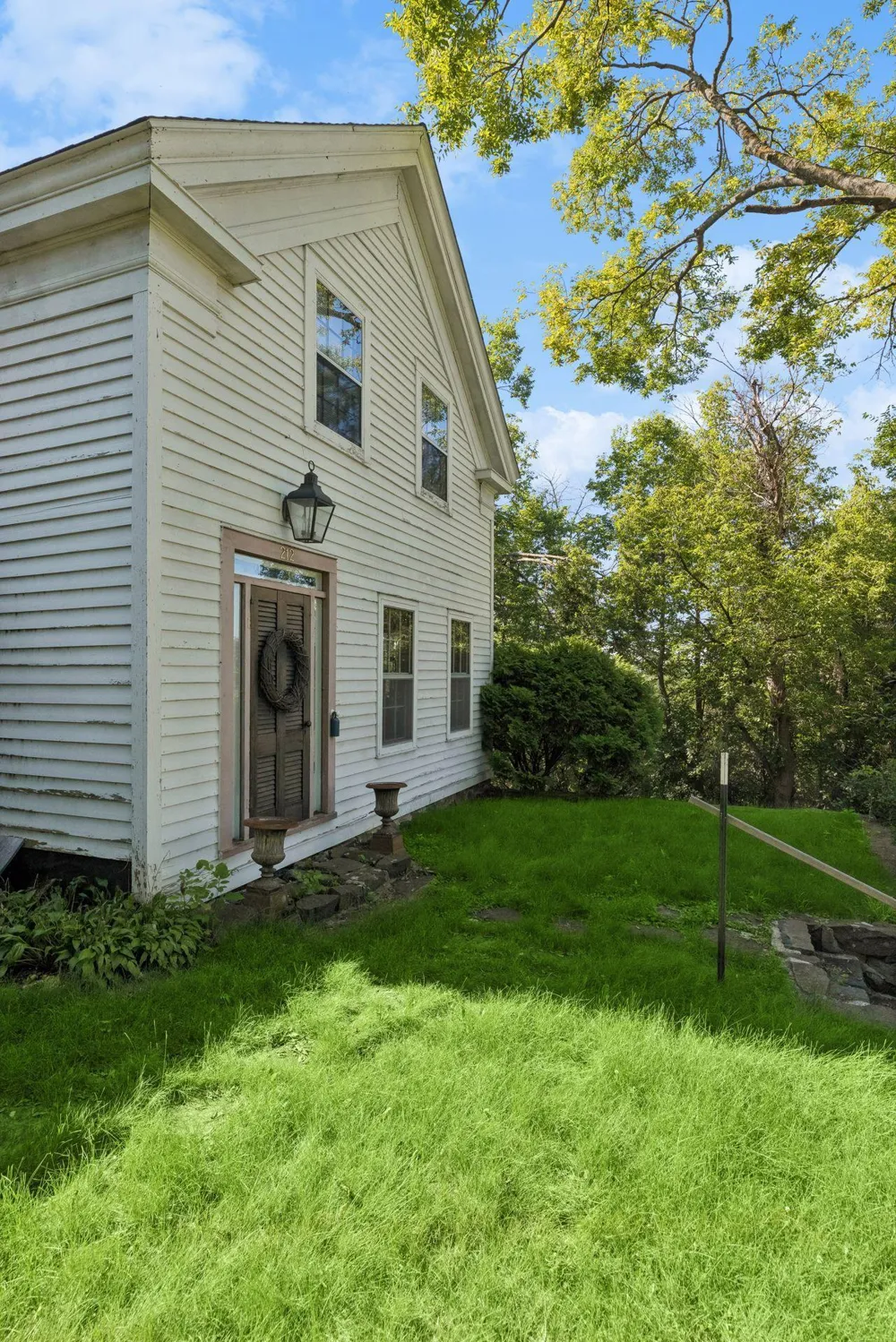212 Basil Street Taylors Falls, MN 55084