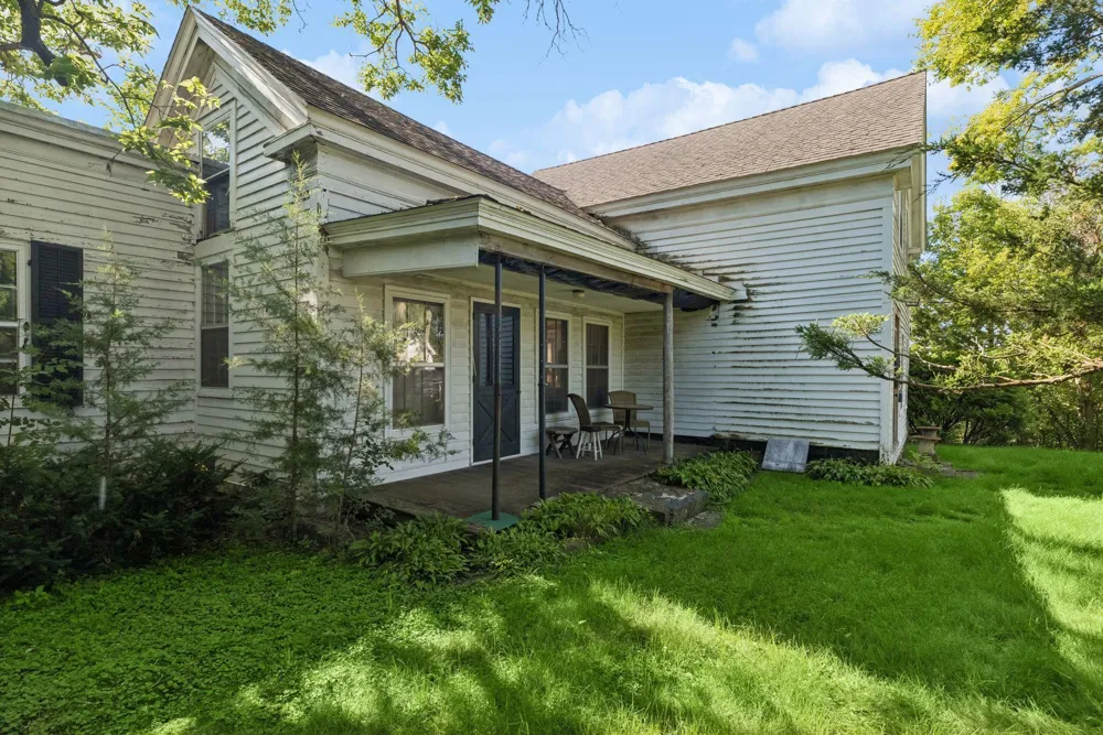 212 Basil Street Taylors Falls, MN 55084