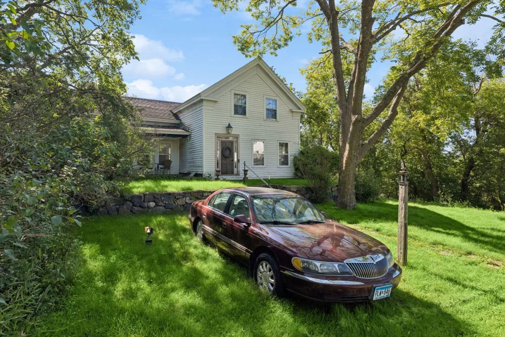 212 Basil Street Taylors Falls, MN 55084