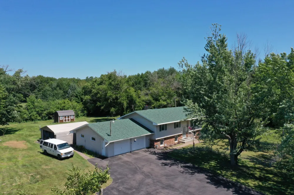 5276 392nd Street North Branch, MN 55056