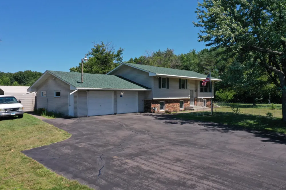 5276 392nd Street North Branch, MN 55056