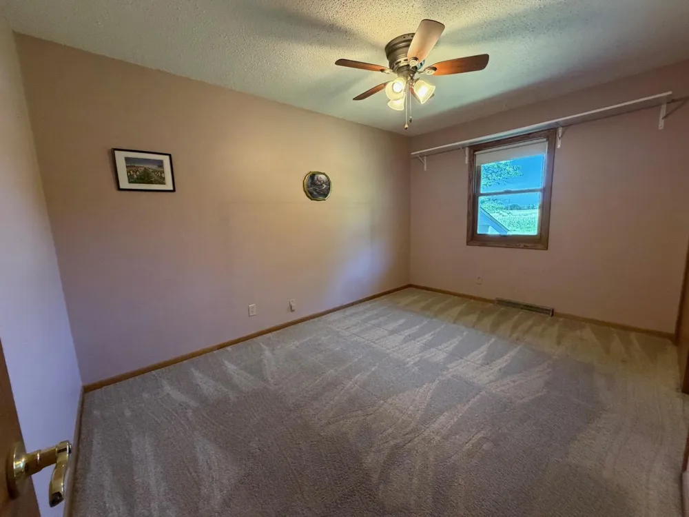 5276 392nd Street North Branch, MN 55056