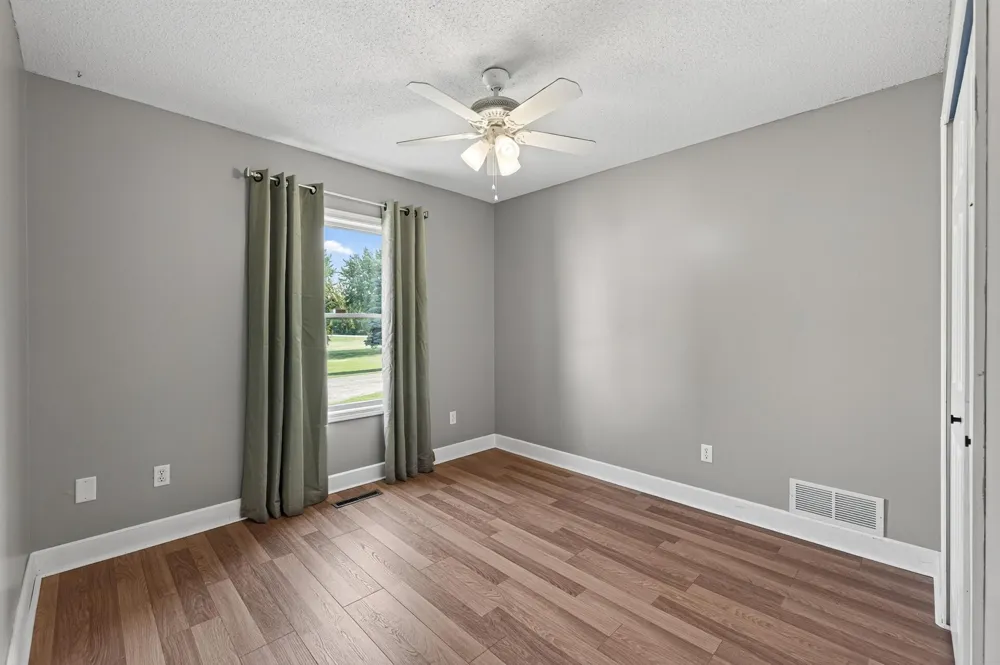 9711 Ireland Avenue NW Annandale, MN 55302