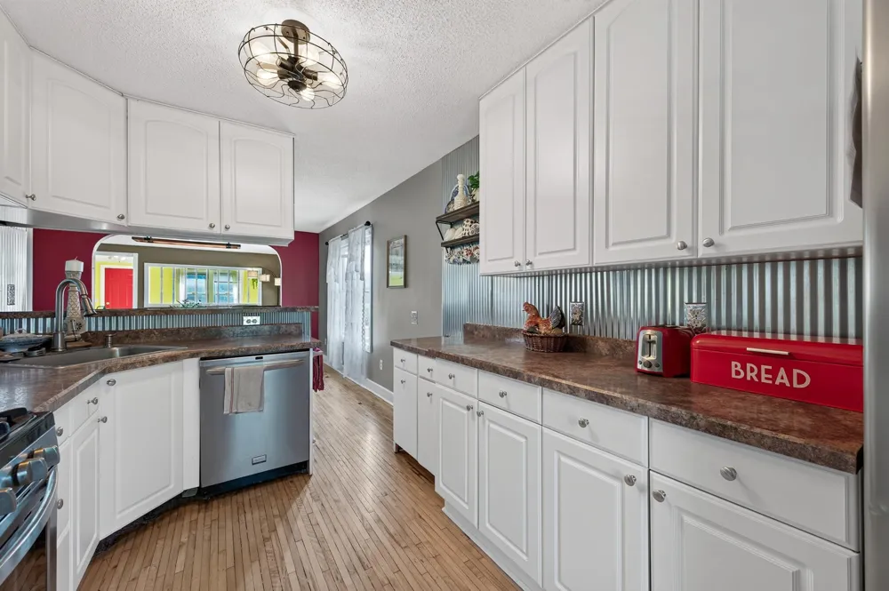 9711 Ireland Avenue NW Annandale, MN 55302