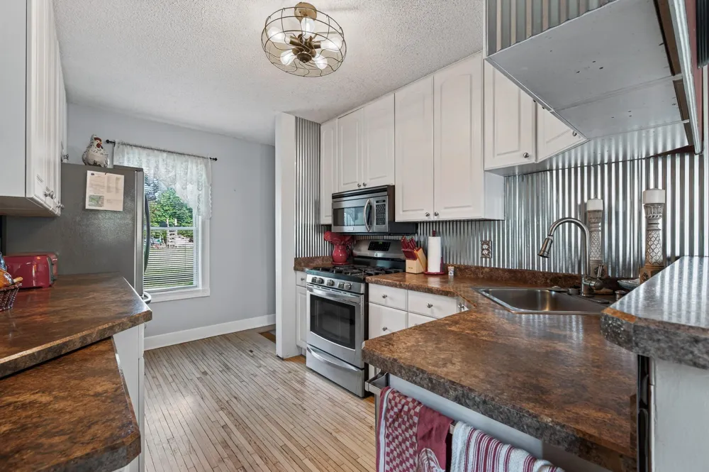 9711 Ireland Avenue NW Annandale, MN 55302