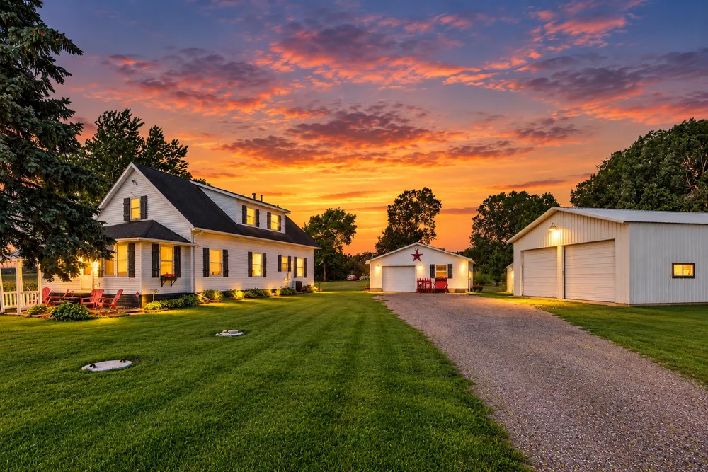 9711 Ireland Avenue NW Annandale, MN 55302