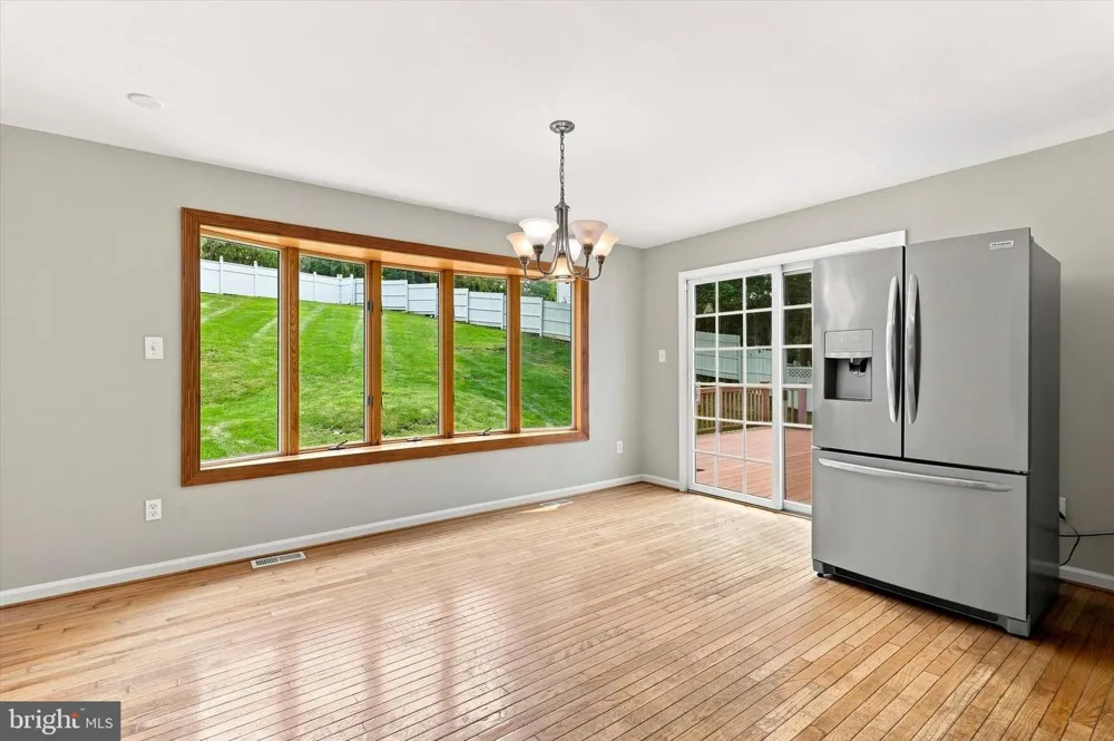 737 VANCE DRIVE Glenside, PA 19038