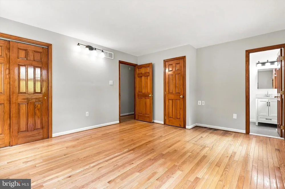 737 VANCE DRIVE Glenside, PA 19038