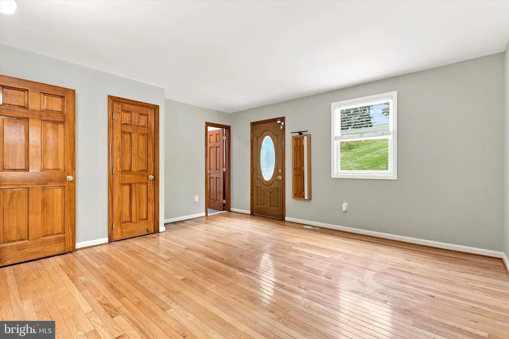 737 VANCE DRIVE Glenside, PA 19038