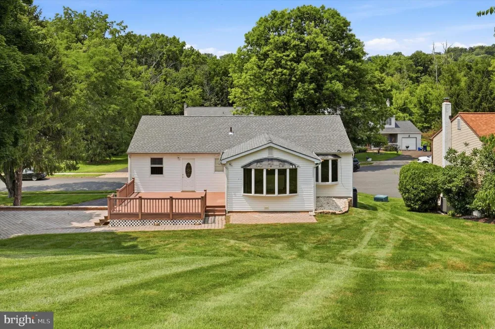 737 VANCE DRIVE Glenside, PA 19038