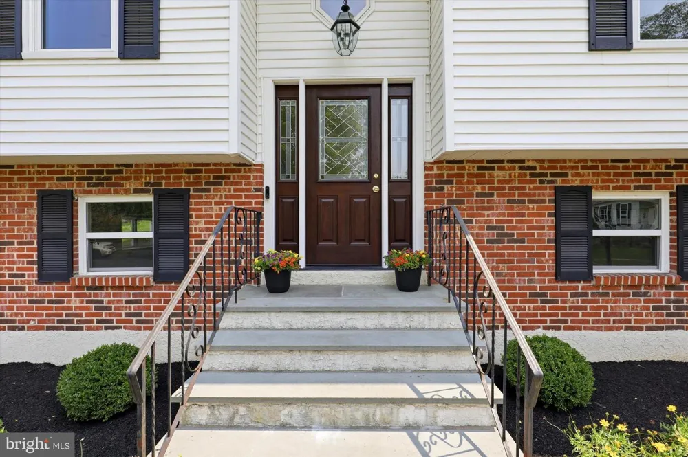 737 VANCE DRIVE Glenside, PA 19038