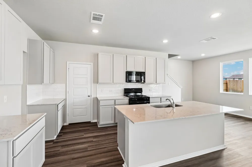 297 Haywood Manor Maxwell, TX 78656