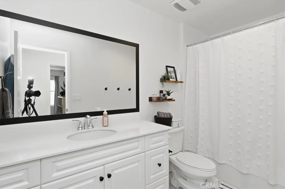 9681 Bonsai Lane Riverside, CA 92508