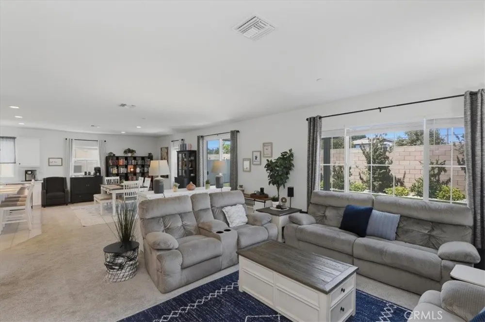 9681 Bonsai Lane Riverside, CA 92508