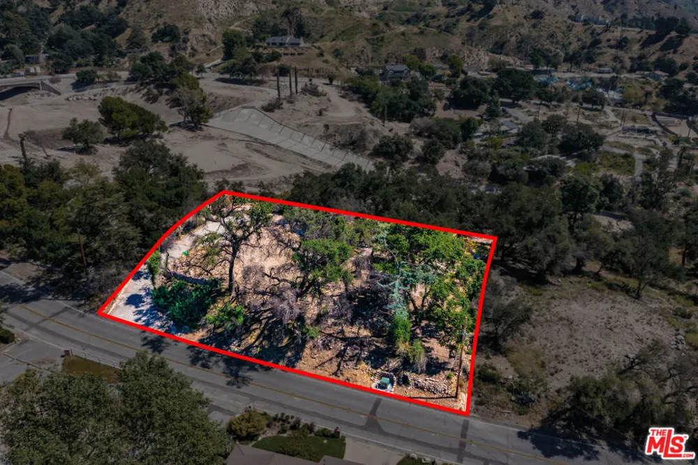 3172 Rubio Canyon Road Altadena, CA 91001
