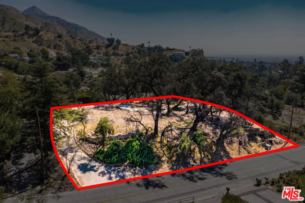 3172 Rubio Canyon Road Altadena, CA 91001
