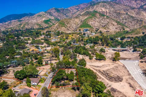3172 Rubio Canyon Road