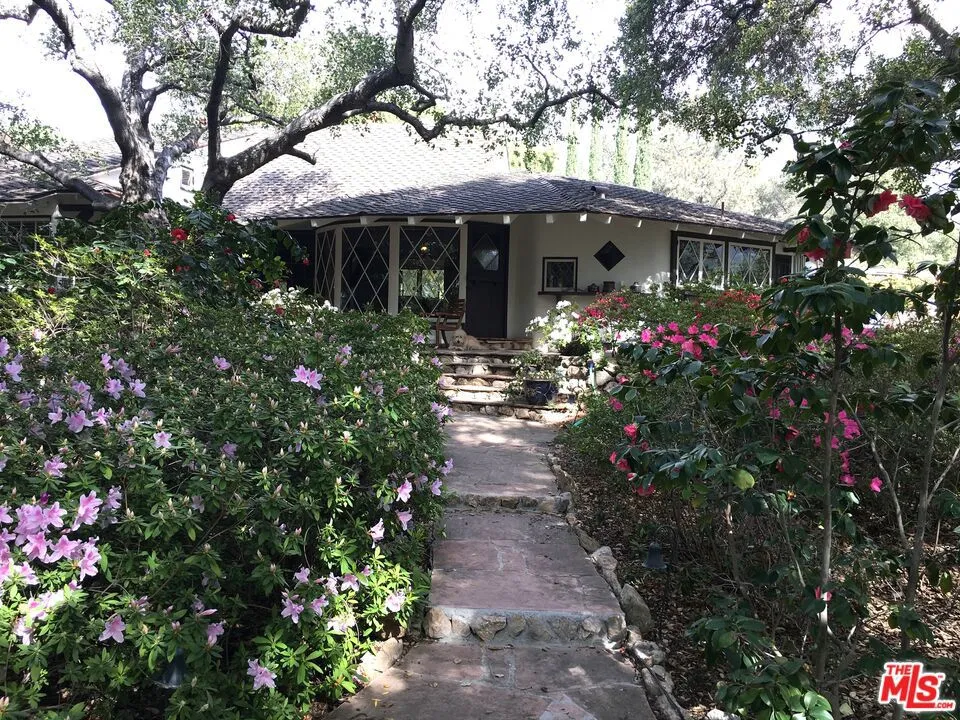 3172 Rubio Canyon Road Altadena, CA 91001