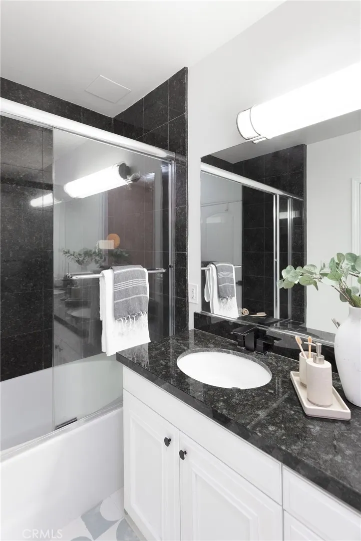 3750 Santa Rosalia Drive #207 Los Angeles, CA 90008