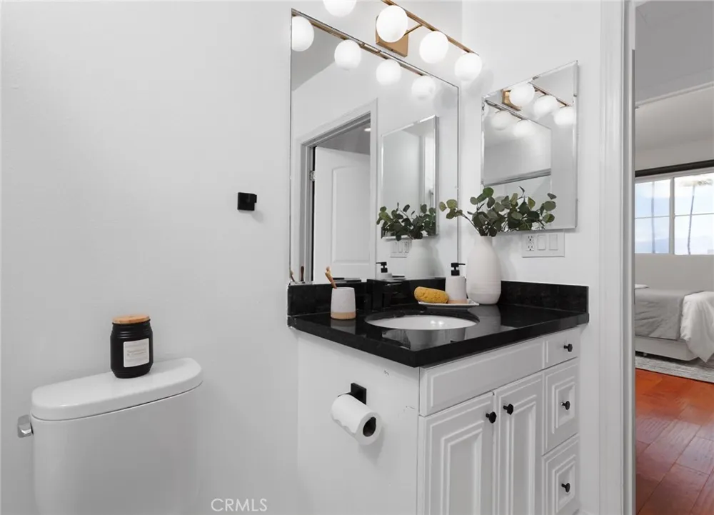 3750 Santa Rosalia Drive #207 Los Angeles, CA 90008