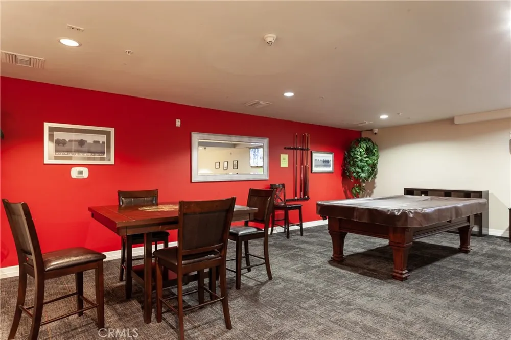 3750 Santa Rosalia Drive #207 Los Angeles, CA 90008