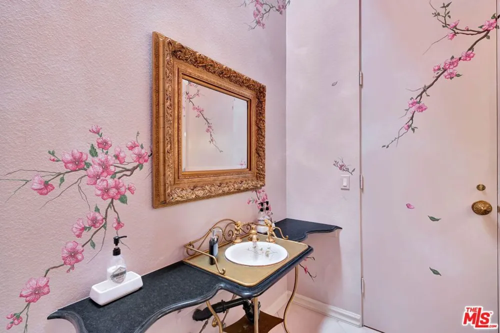 1 Von Dehn Road Rancho Mirage, CA 92270