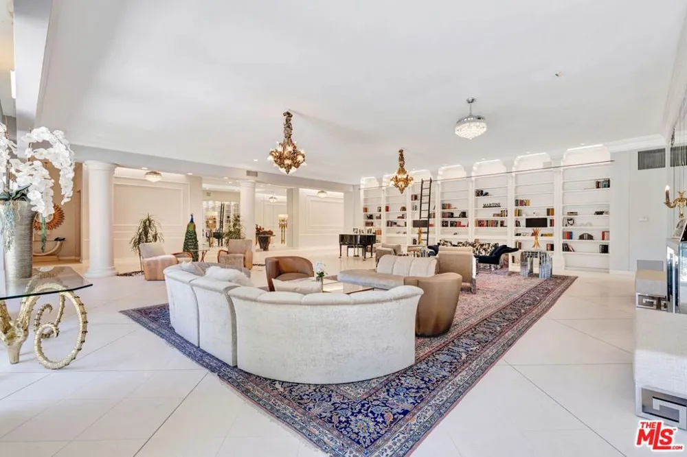 1 Von Dehn Road Rancho Mirage, CA 92270
