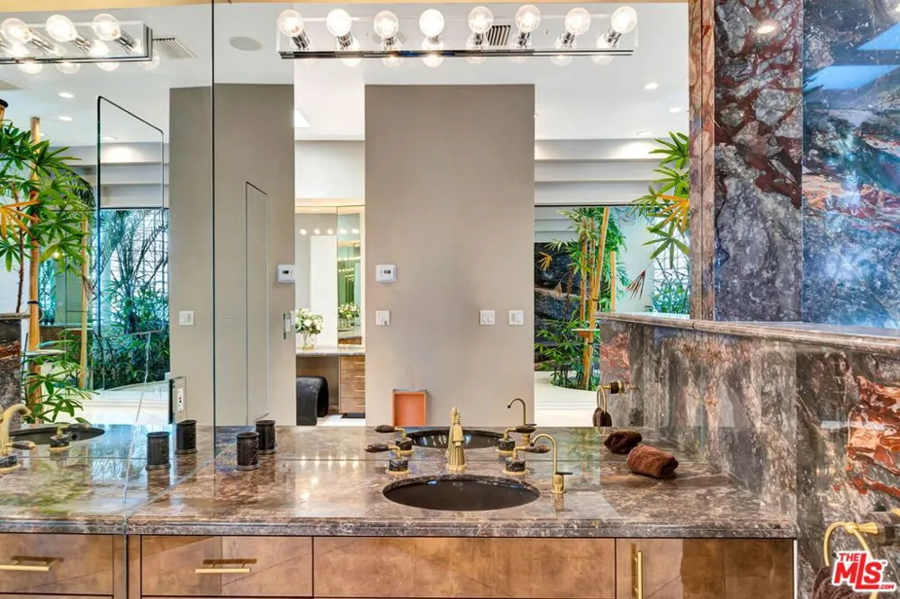 1 Von Dehn Road Rancho Mirage, CA 92270