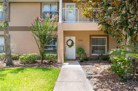 2705 EMERALD LAKE CT #2705