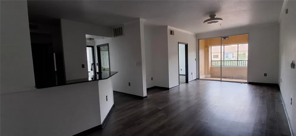 8539 GATE PARKWAY W #1737 Jacksonville, FL 32216