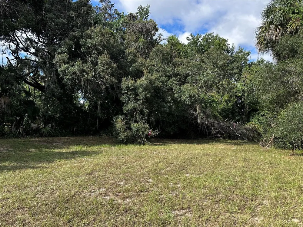 722 HIGHWAY 40 W Inglis, FL 34449