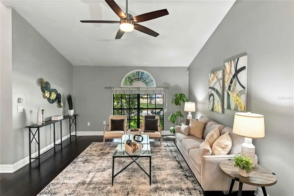 2704 BUCKHORN OAKS DRIVE Valrico, FL 33594