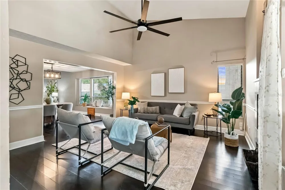 2704 BUCKHORN OAKS DRIVE Valrico, FL 33594