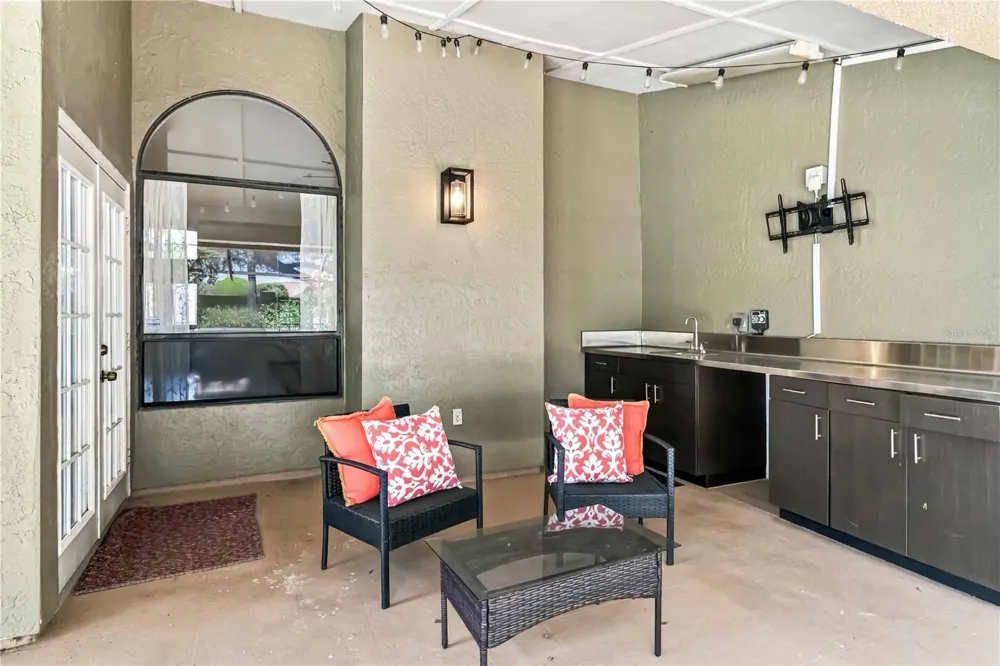 2704 BUCKHORN OAKS DRIVE Valrico, FL 33594