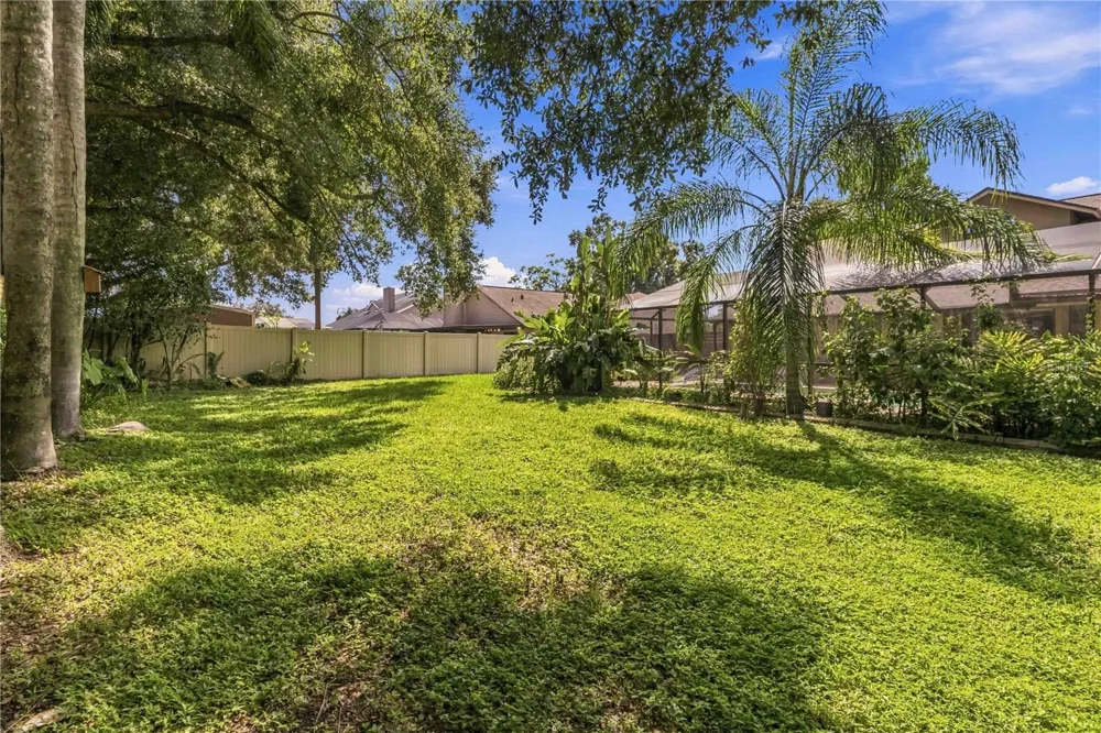 2704 BUCKHORN OAKS DRIVE Valrico, FL 33594