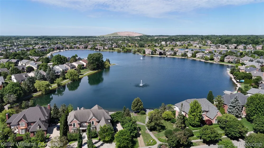 18048 Blue Heron Drive W Northville Township, MI 48168