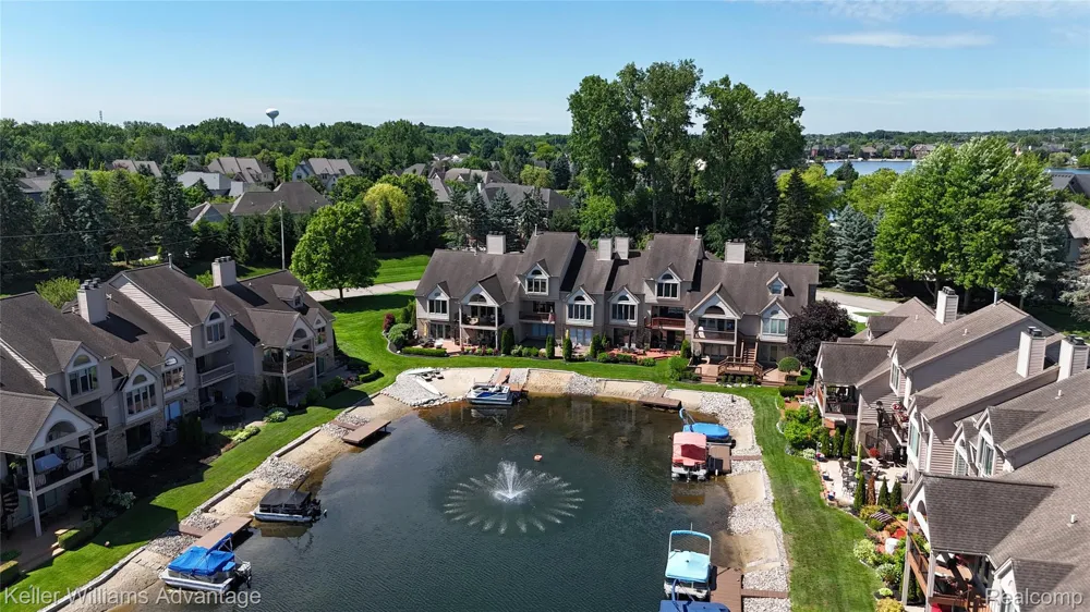 18048 Blue Heron Drive W Northville Township, MI 48168