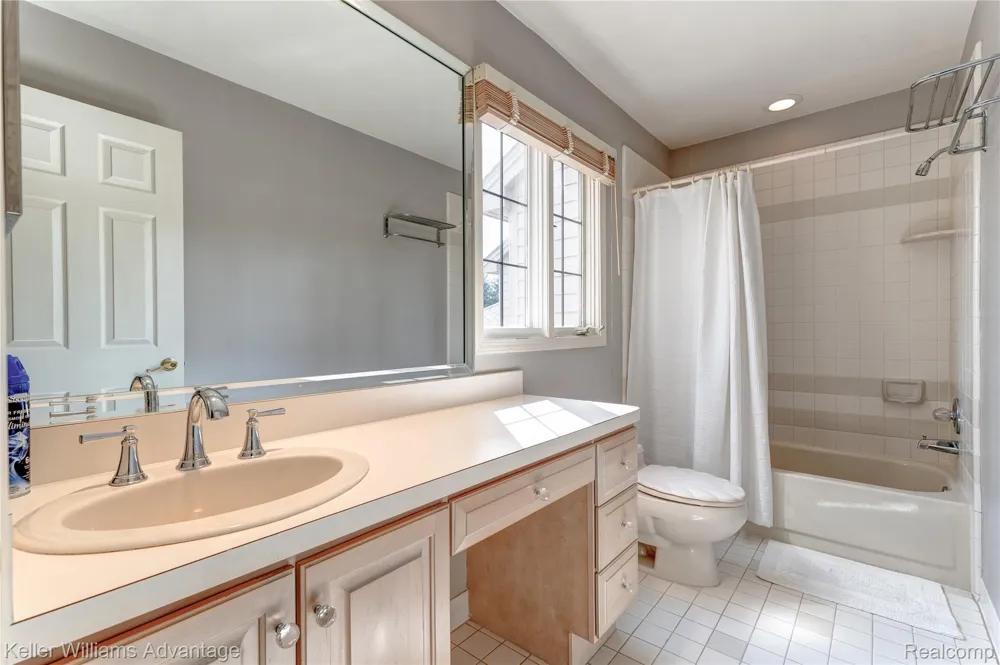 18048 Blue Heron Drive W Northville Township, MI 48168