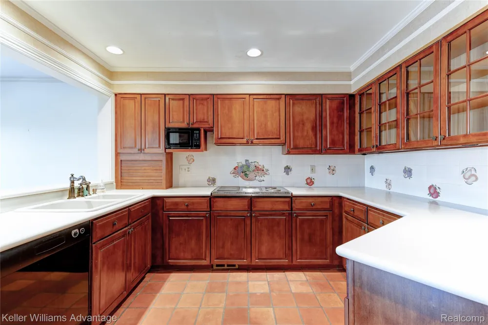 18048 Blue Heron Drive W Northville Township, MI 48168